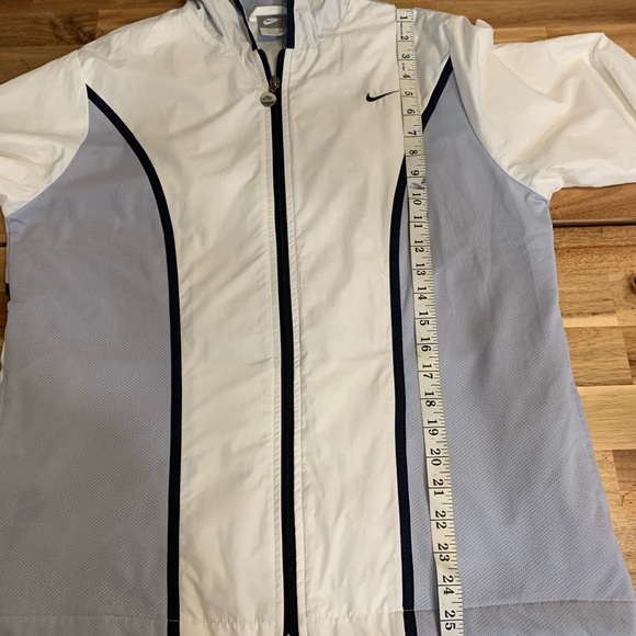Nike Women’s windbreaker size L - Picture 9 of 14